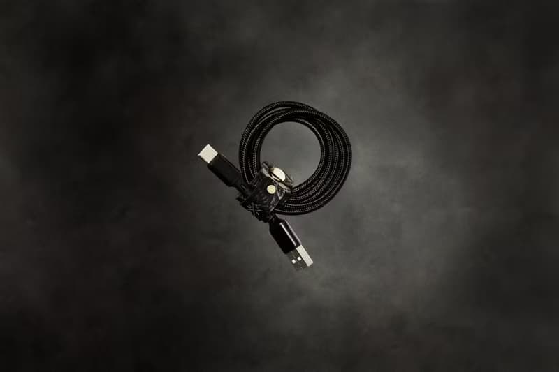 UNIC經典菱格紋磁扣集線器 / 真皮收納線扣 /耳機捲線器