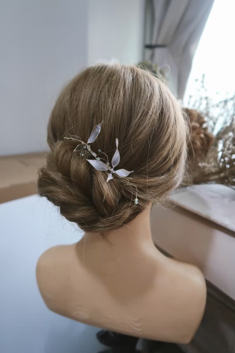 春蝶- 手作樹脂飾品 春花姊妹款 新娘/伴娘/閨蜜 頭飾 結婚禮物