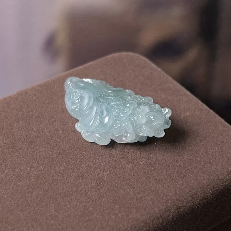 飄藍花翡翠巧雕白菜 | 天然緬甸A貨翡翠 | 送禮