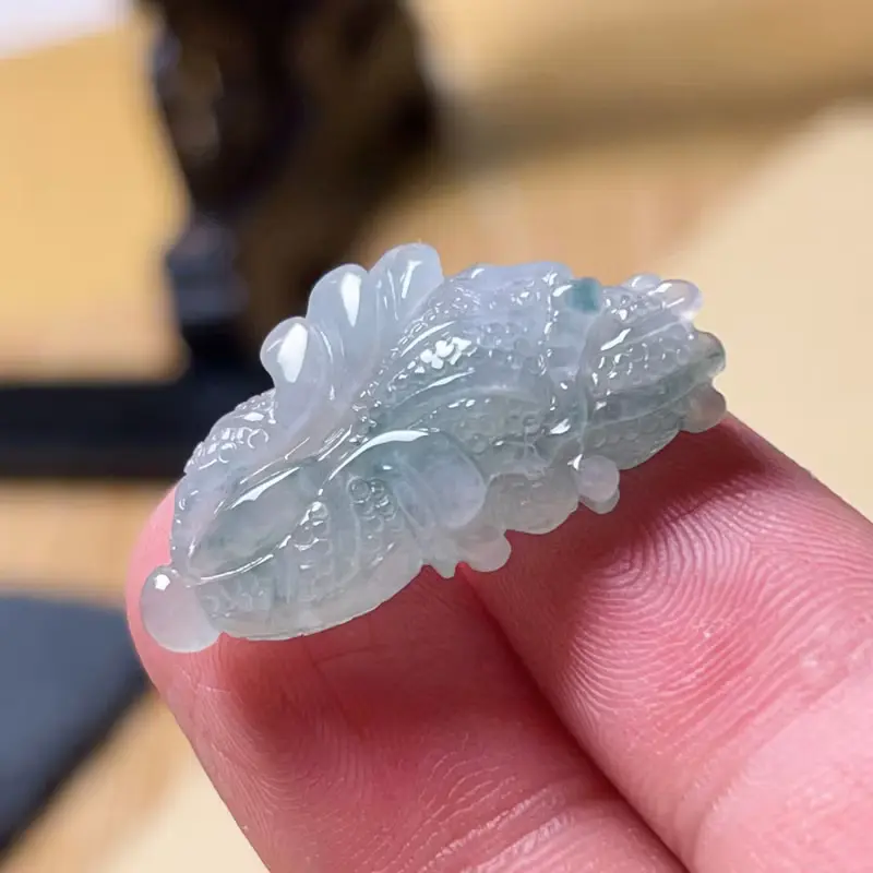 飄藍花翡翠巧雕白菜 | 天然緬甸A貨翡翠 | 送禮