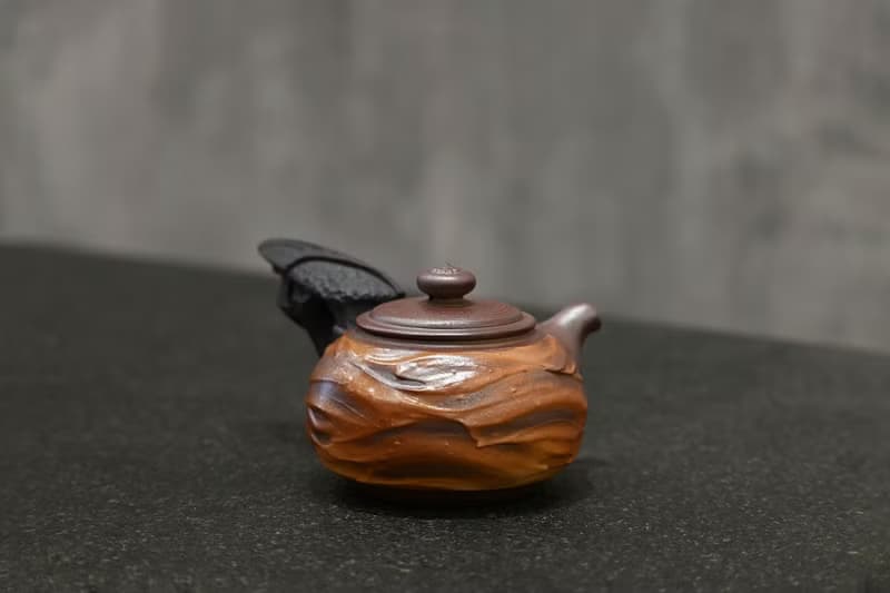 | 160cc | 柴燒造型側把茶壺 茶壺 柴燒壺【臻麟陶藝】