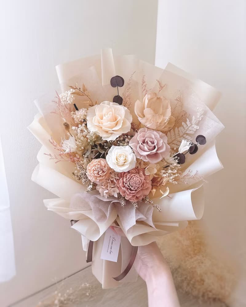 永生玫瑰花束-杏語流光l 奶杏色永生玫瑰 奶茶色花束 畢業花束