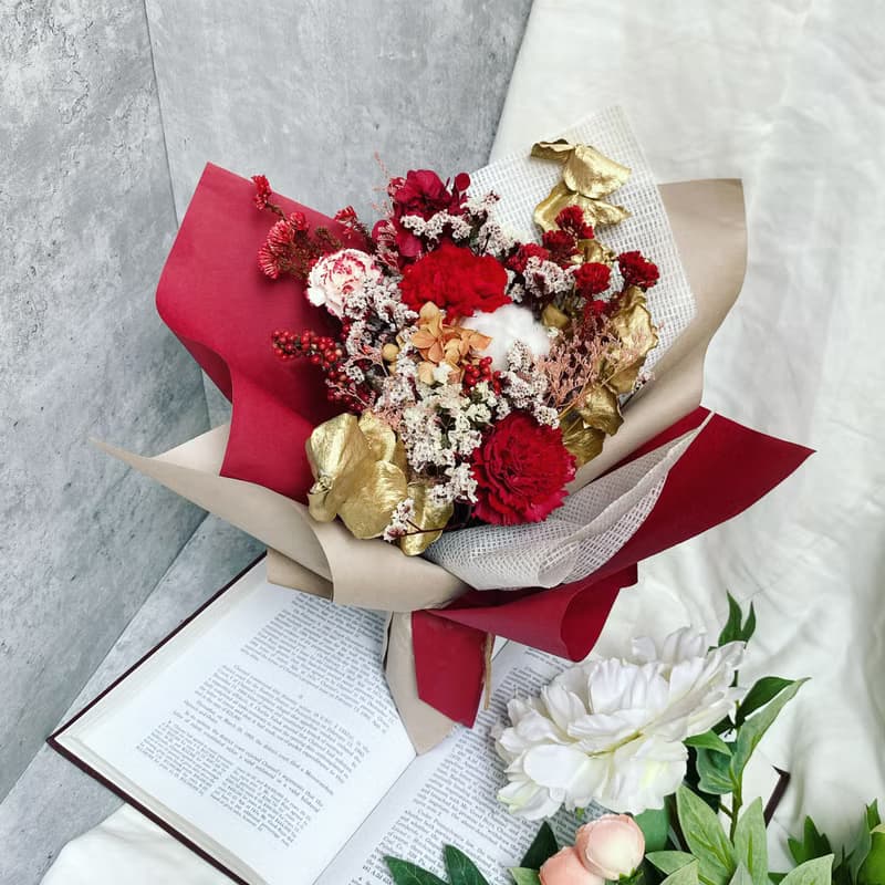 【康乃馨永生花束】鋼鐵人媽媽—全能大神型媽媽|永生花|乾燥花