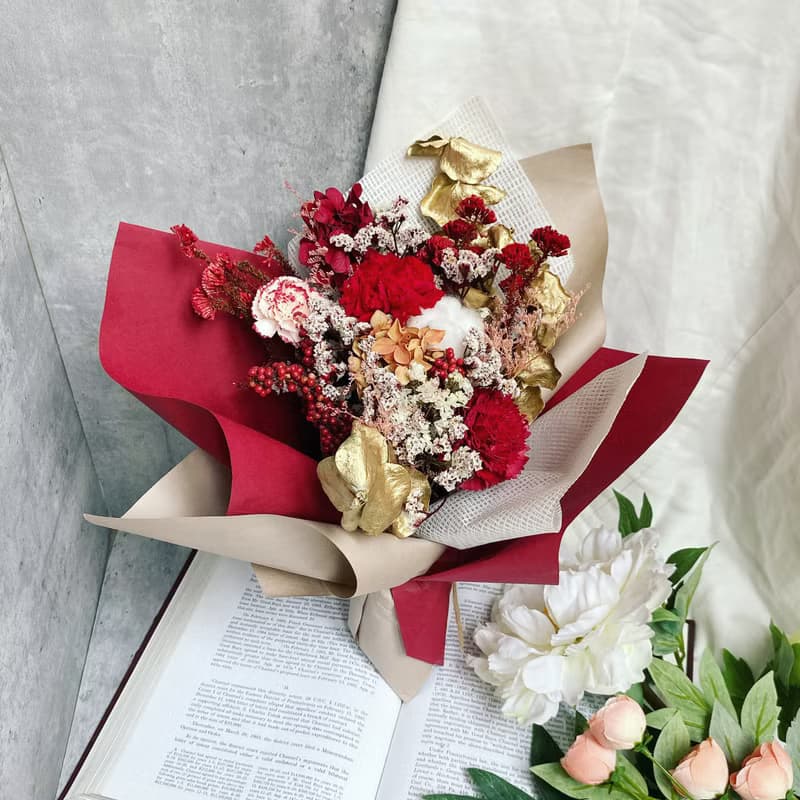 【康乃馨永生花束】鋼鐵人媽媽—全能大神型媽媽|永生花|乾燥花