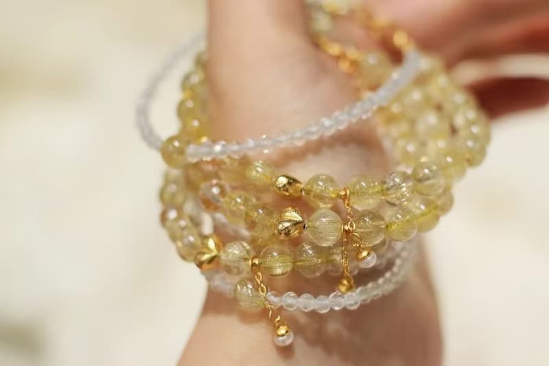 天然金發晶手鏈女招財轉運飾品小眾禮物巴西黃金發晶手串生日禮物