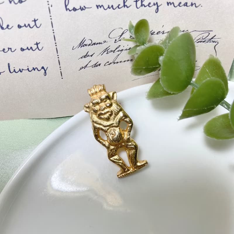 【西洋古董飾品】可愛猴子紋理細膩刻畫 精美金色 胸章 胸針