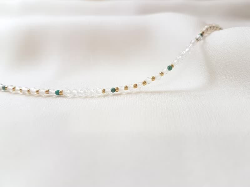 漂浮 ‧ 綠松石 白水晶 串珠 細手環 12月誕生石