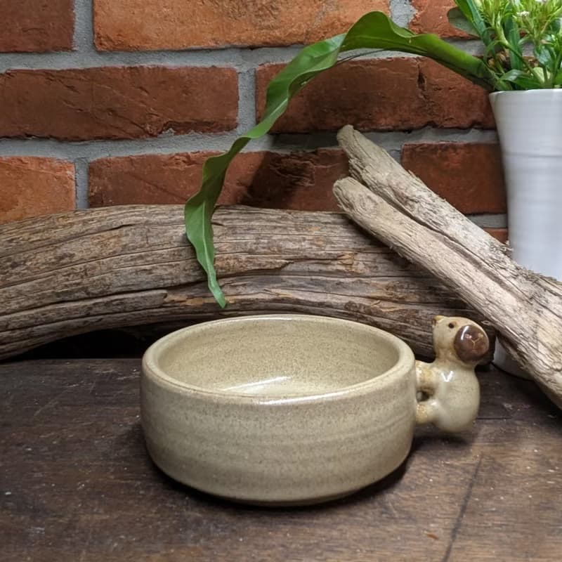 等熱湯喝的卡皮巴拉 湯碗 鶯歌 手作 文創 插花也可以 陶花碗