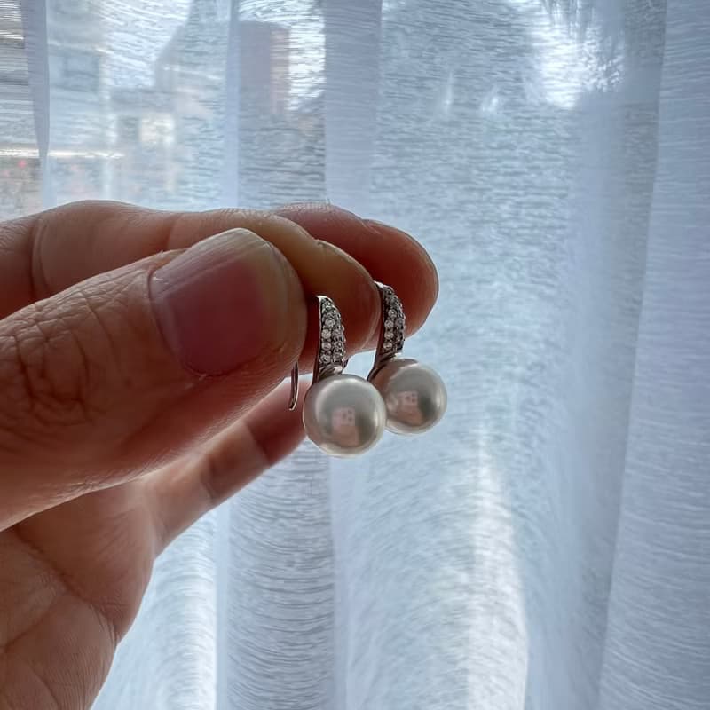 優雅垂墜天然淡水珍珠耳環