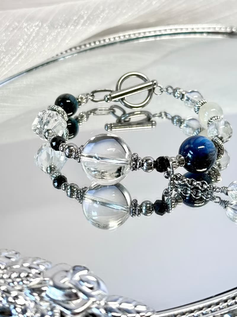 冰藍淨化儀式水晶療癒手鍊 - 醫療鋼OT扣/藍晶石/白月光/黑尖晶