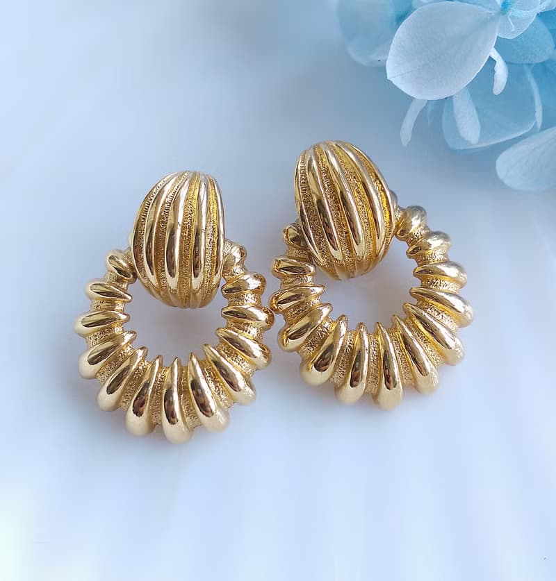 Vintage Jewelry 西洋古董飾品 MONET 復古 簡約 金色調 針式耳環