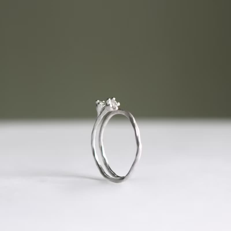 Little Mollis Ring (White Topaz) sand blast finishing