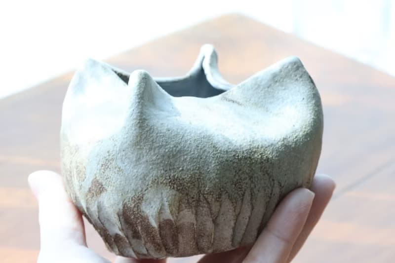 【喬遷禮物】美國進口土手捏造型乾花器白釉質感詫寂風收納置物桶