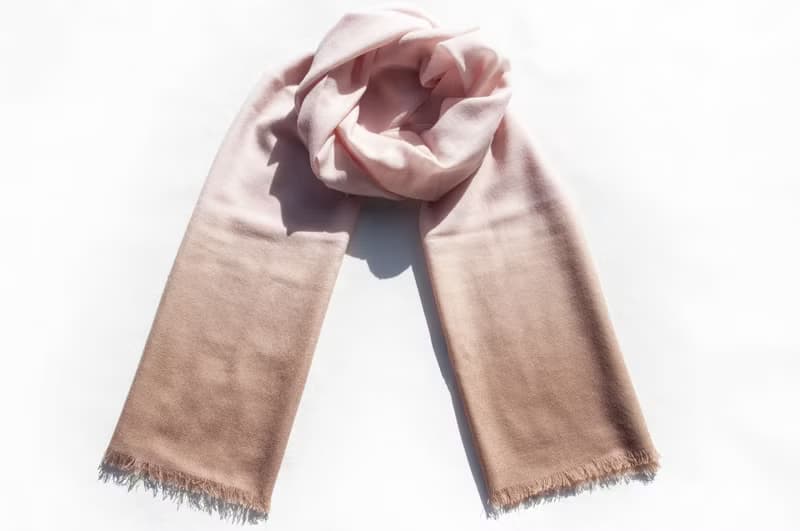 喀什米爾Cashmere/羊絨圍巾/純羊毛圍巾披巾/戒指絨披肩-奶茶漸層
