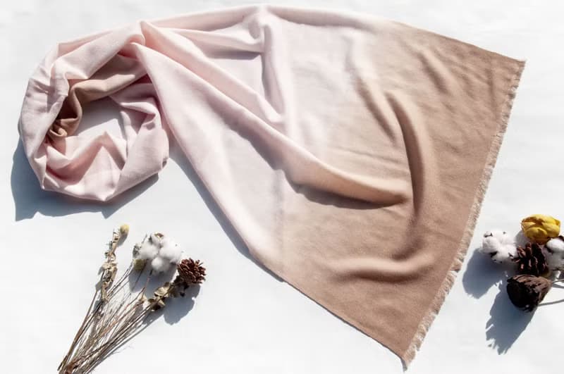 喀什米爾Cashmere/羊絨圍巾/純羊毛圍巾披巾/戒指絨披肩-奶茶漸層