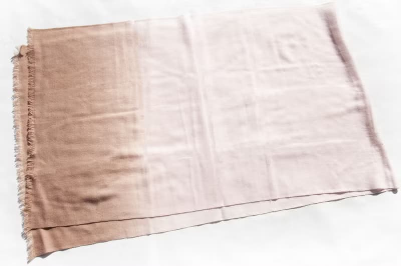 喀什米爾Cashmere/羊絨圍巾/純羊毛圍巾披巾/戒指絨披肩-奶茶漸層