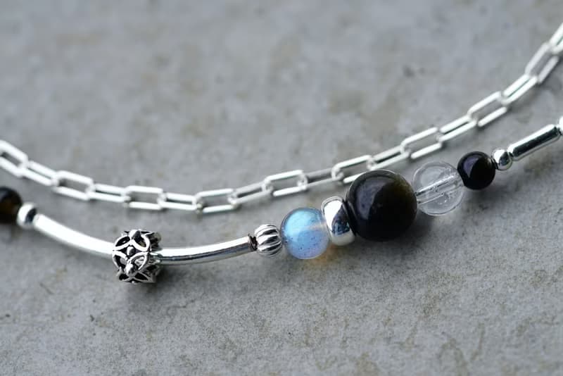 地殼 - 黑曜石 拉長石 白水晶 白紋石 925純銀 雙鍊手鍊