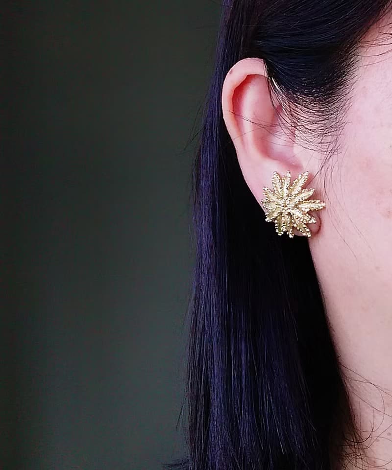 Vintage Jewelry 西洋古董飾品 AVON Star Flower 系列 夾式耳環