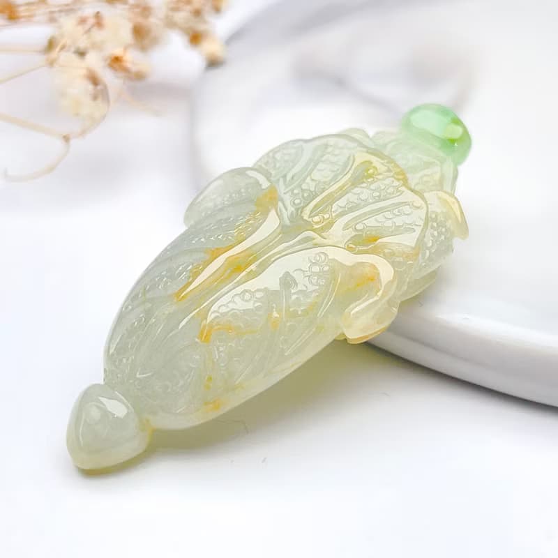 冰種三彩翡翠巧雕白菜項鍊 | 天然緬甸玉A貨翡翠 | 送禮