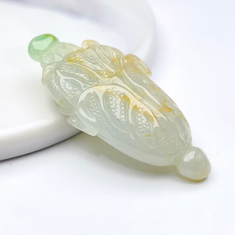 冰種三彩翡翠巧雕白菜項鍊 | 天然緬甸玉A貨翡翠 | 送禮
