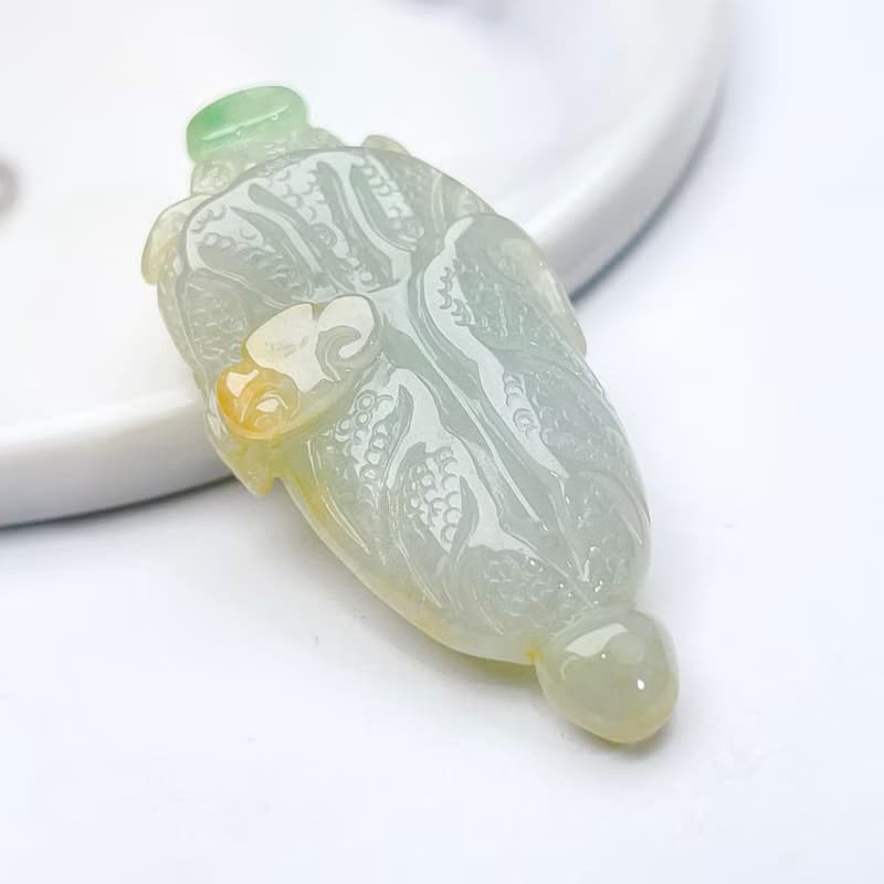 冰種三彩翡翠巧雕白菜項鍊 | 天然緬甸玉A貨翡翠 | 送禮