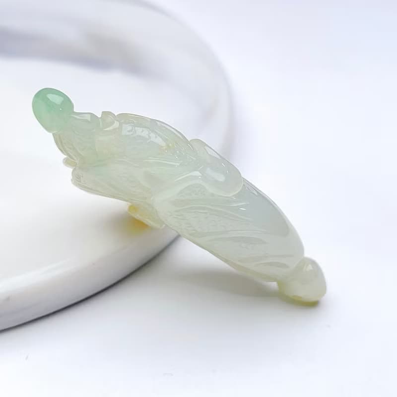冰種三彩翡翠巧雕白菜項鍊 | 天然緬甸玉A貨翡翠 | 送禮