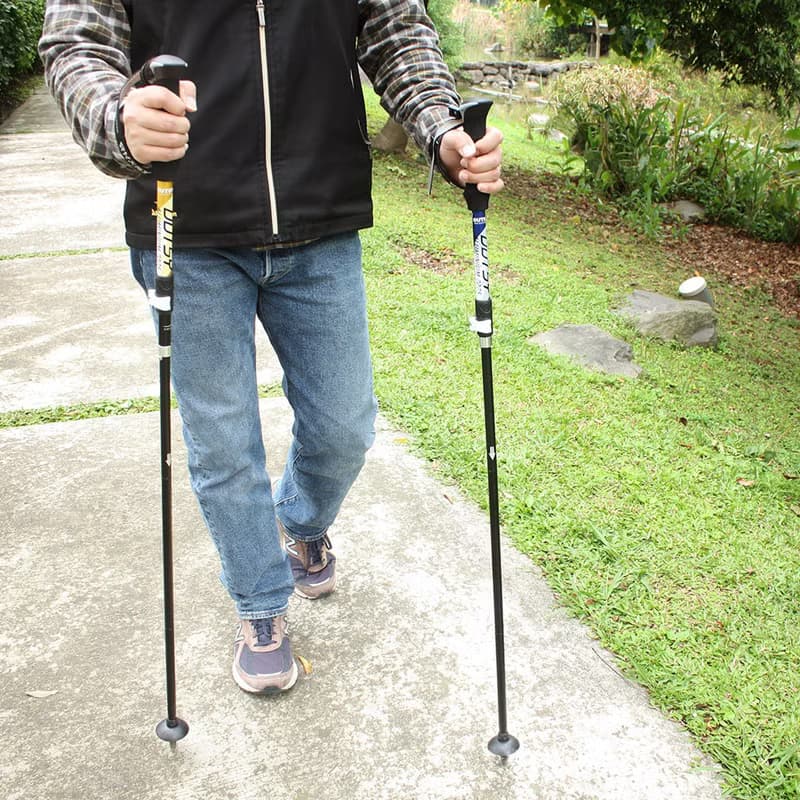 極輕折疊式伸縮外鎖鋁合金添翼登山杖 三色可選