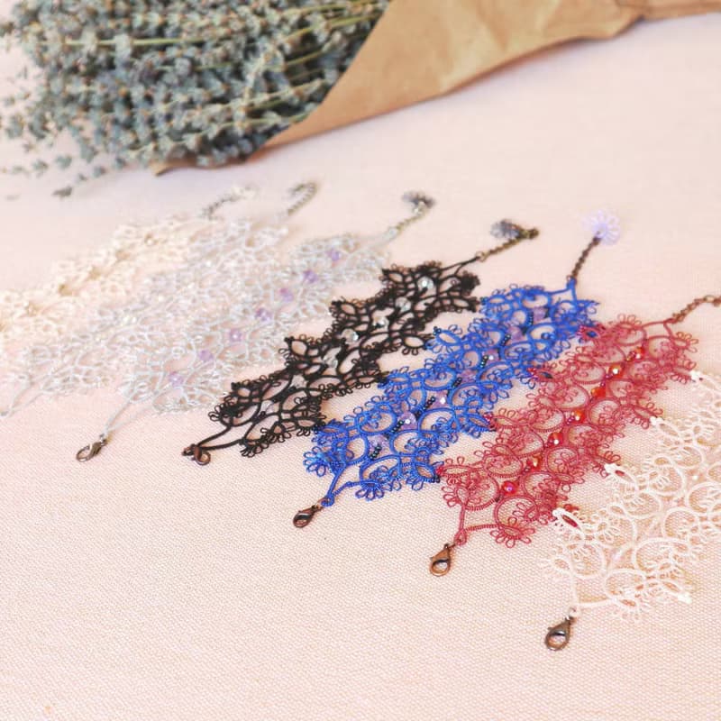 タティングレースのブレスレット －ロワイヤルー ラベンダーグレー