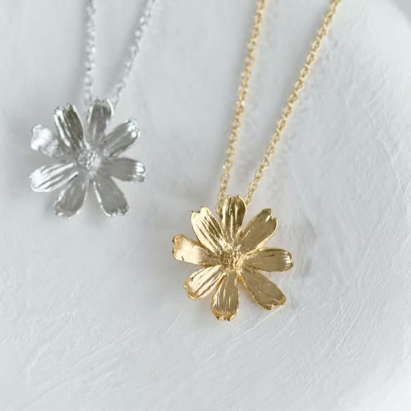 Cosmos necklace