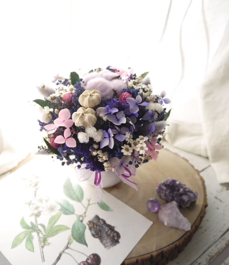 浪漫精靈 I .婚禮浪漫紫色系.生日.乾燥花.索拉花.永生花.不凋花