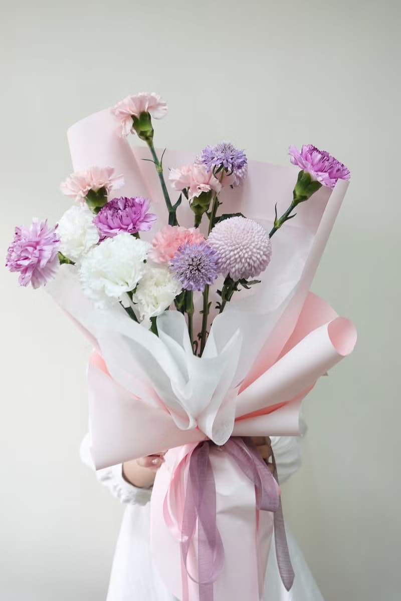 2025母親節花束 康乃馨 禮物 花籃