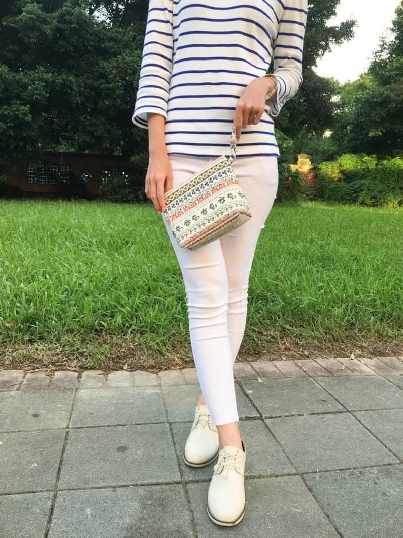 綠碎花圖騰拉鍊包