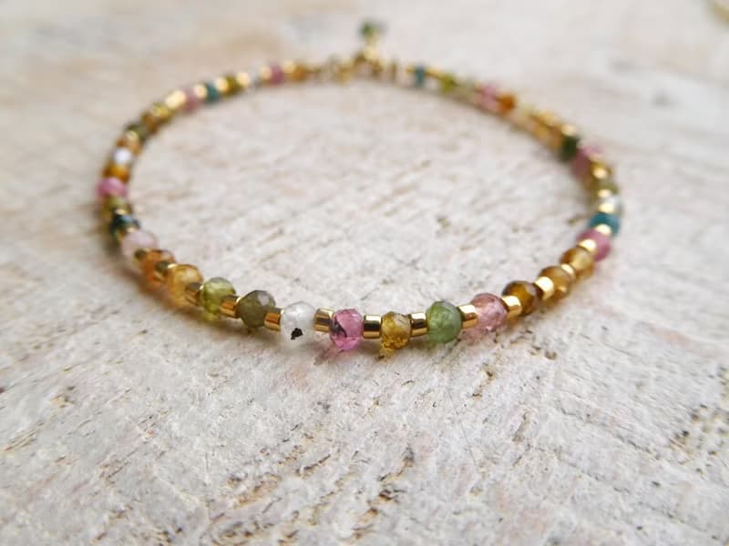 包14k金彩色碧璽間隔日本金珠珠手鍊預定款