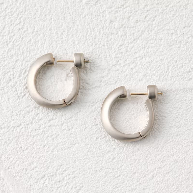 mat hoop smooth pierced earring MATSV　スムースピアス　シンプル　フープピアス　マットシルバー