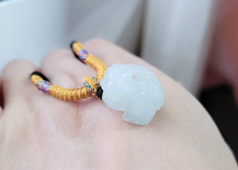 【親翠】天然翡翠 冰嬌爆水感毛流都雕出的安哥拉兔項鍊 | 生肖兔