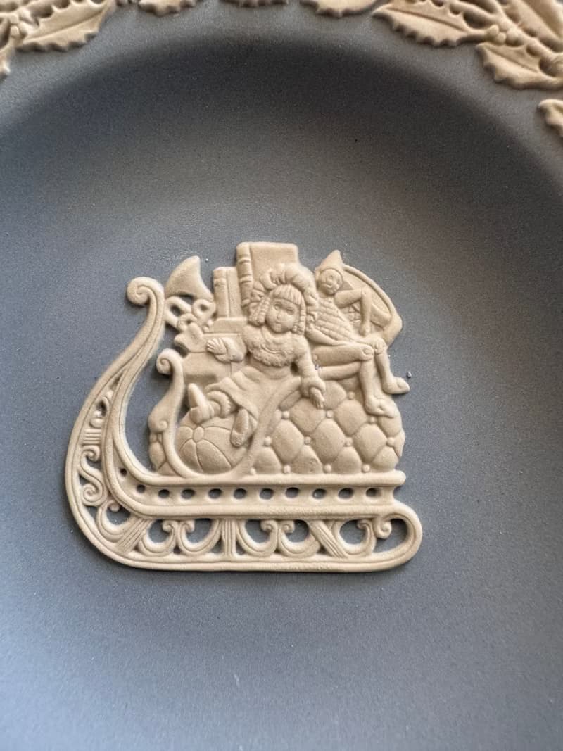 金銀寶貝  英國製經典瓷器 WEDGWOOD 1996藍白聖誕節盤子