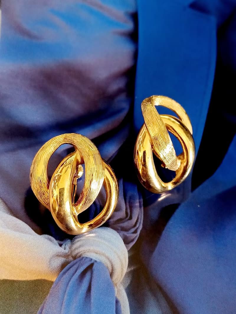 vintage jewelry  NAPIER古典環形雙紋路 夾式耳環