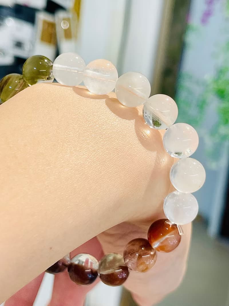 精品半盆帶銀藍灰稀有兔毛漸層彩兔水晶10.5mm32.1g水晶手珠