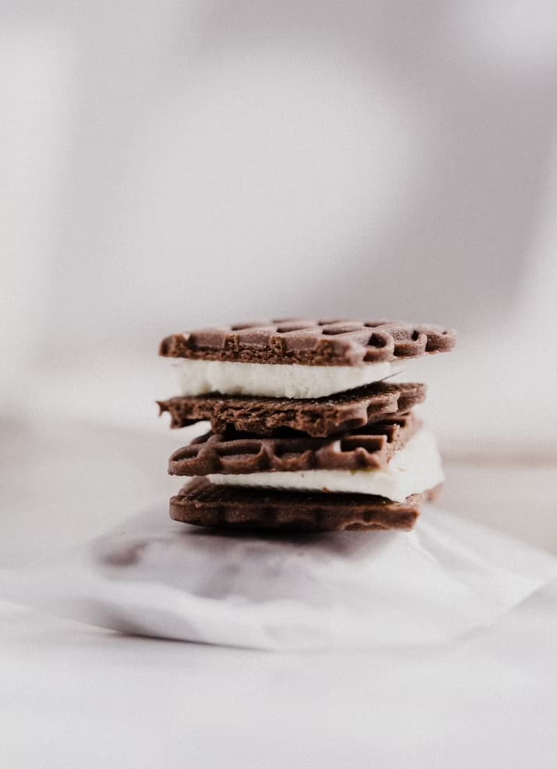 Sandwich Cookies 三明治餅乾 牛奶可可 鐵盒餅乾