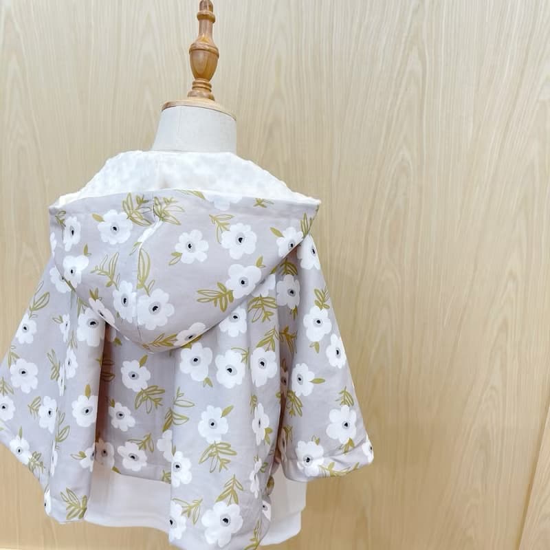 白山茶花 手工嬰幼兒手工保暖斗篷 嬰兒禮物滿月禮彌月週歲禮