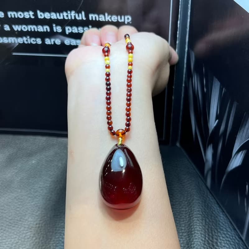 歐款新貨 波蘭製造 天然波羅的海血珀 成色好 搭配彩虹鏈