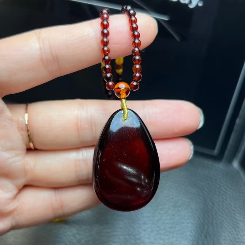 歐款新貨 波蘭製造 天然波羅的海血珀 成色好 搭配彩虹鏈