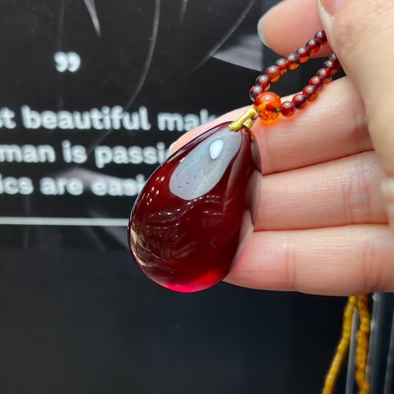 歐款新貨 波蘭製造 天然波羅的海血珀 成色好 搭配彩虹鏈