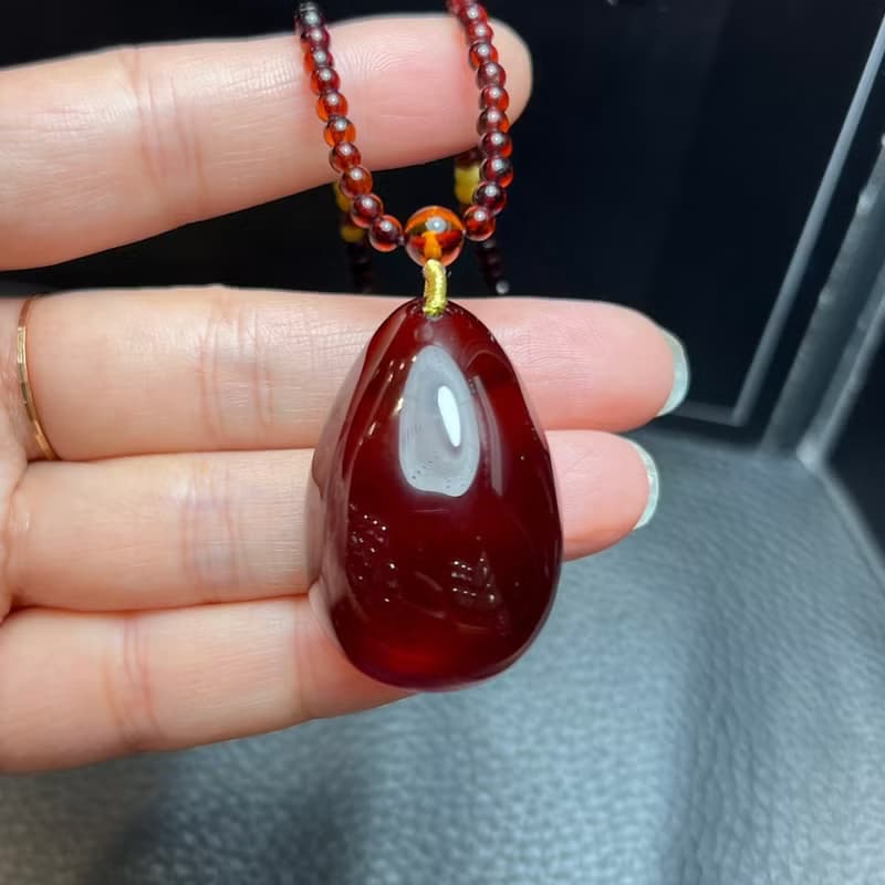 歐款新貨 波蘭製造 天然波羅的海血珀 成色好 搭配彩虹鏈