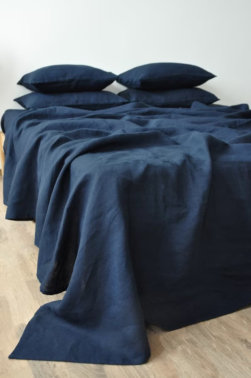 Navy linen sheet set / Flat+fitted sheet+2 pillowcases / Blue bedding