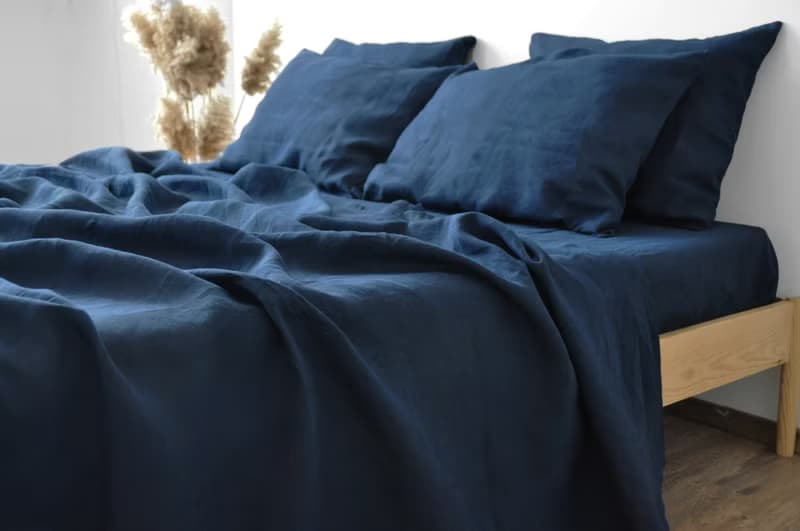 Navy linen sheet set / Flat+fitted sheet+2 pillowcases / Blue bedding