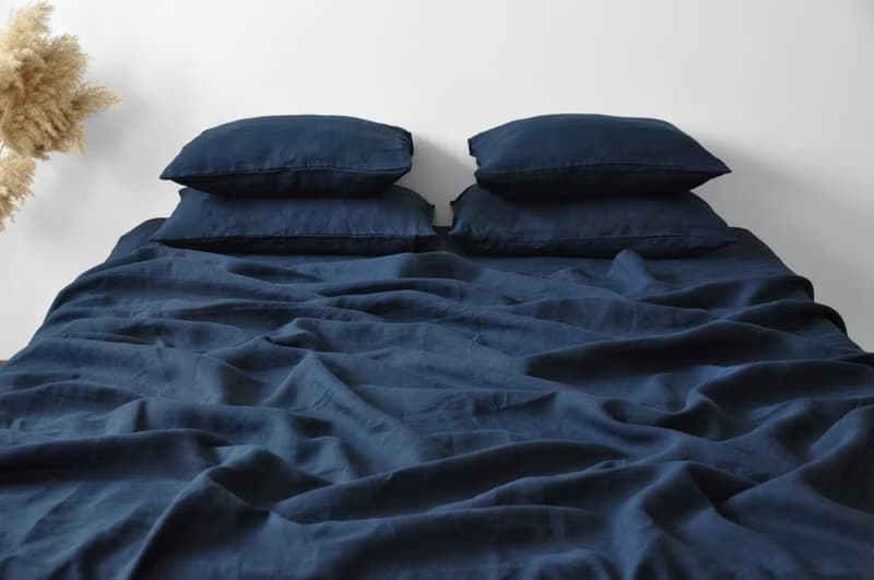Navy linen sheet set / Flat+fitted sheet+2 pillowcases / Blue bedding