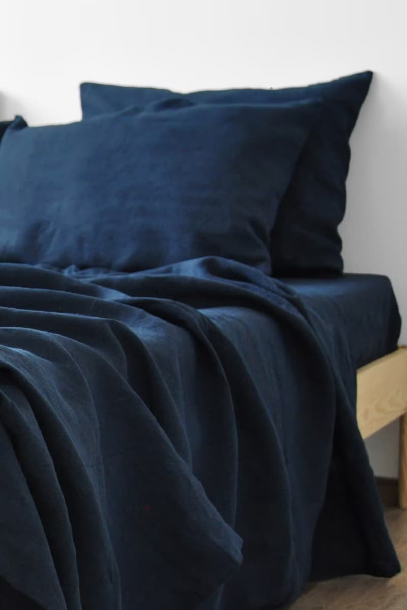 Navy linen sheet set / Flat+fitted sheet+2 pillowcases / Blue bedding