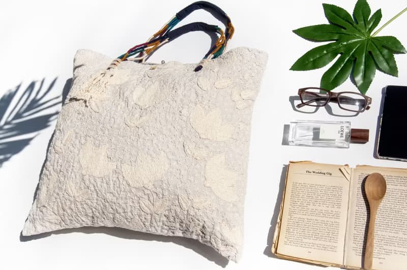 無染色手縫純棉布手提包 刺繡托特包 手工刺繡肩背包 手縫包-花朵