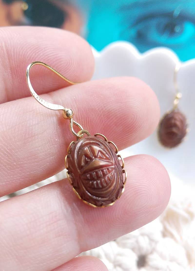 Vintage Jewelry 西洋古董飾品 聖甲蟲 咖啡色 耳勾針 針式耳環
